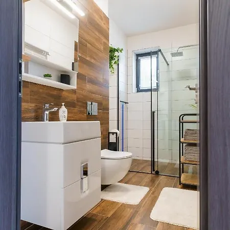 Nela By Mountain Ways Apartment Loucna pod Klinovcem