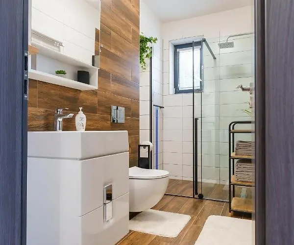 Nela By Mountain Ways Διαμέρισμα Loučná pod Klínovcem